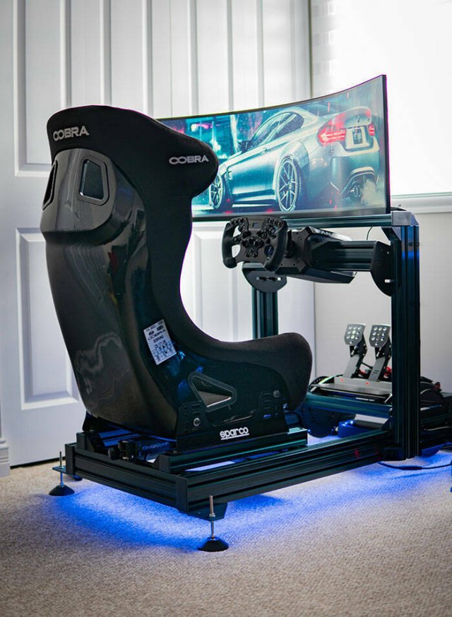 Awesome Racing Simulator Rigs (20 pics)