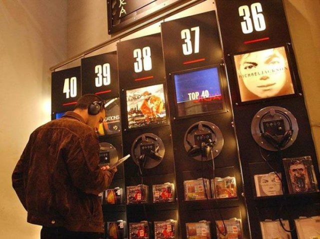 A Little Bit Of Nostalgia (54 pics)