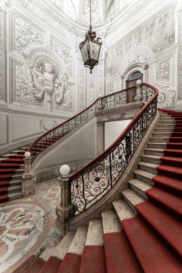 Amazing Abandoned Places (39 pics)