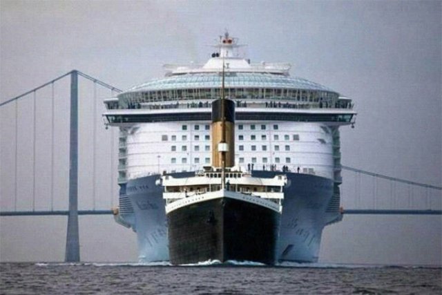 Very Big Things (44 pics)