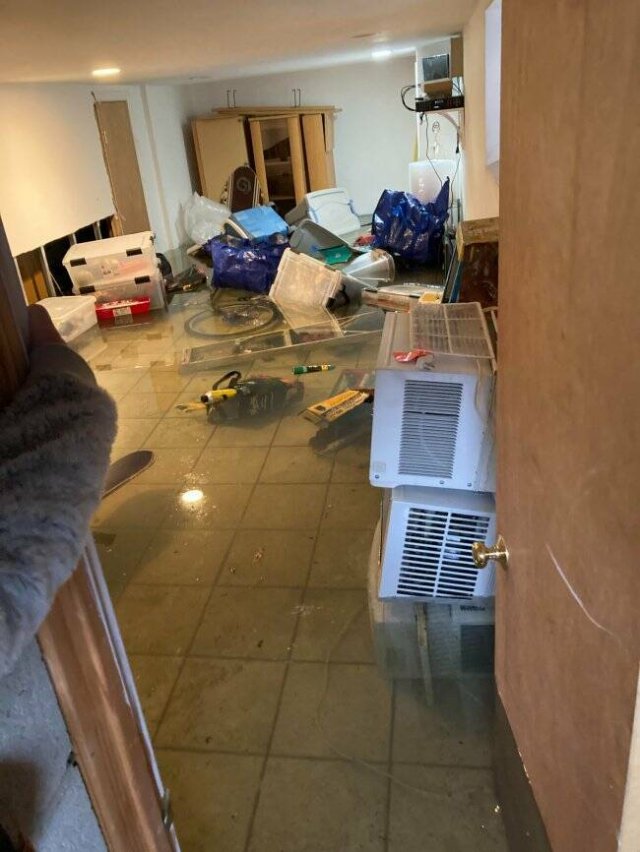 Bad Days Happen (43 pics)