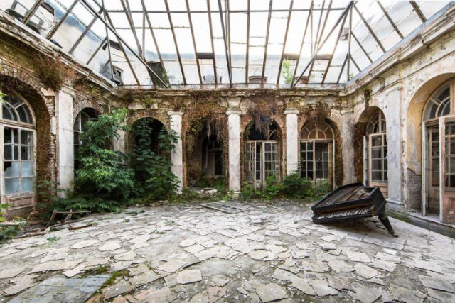 Abandoned Places (30 pics)
