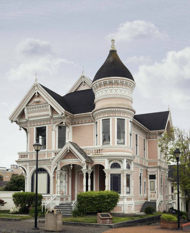 Details About Living In Old Houses (30 pics)
