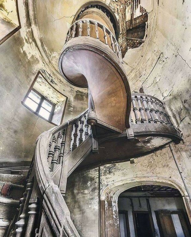 Abandoned Places (49 pics)