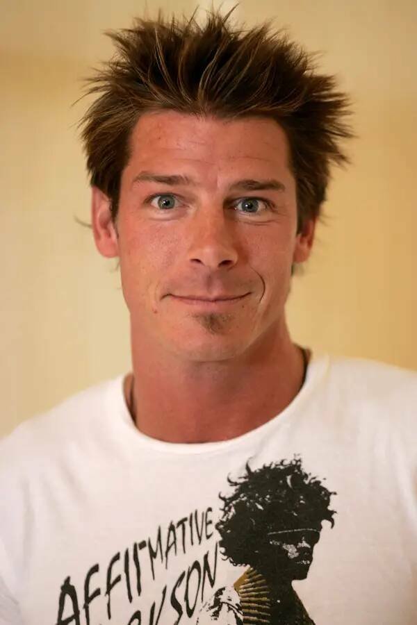 Celebrities And Their Real Names (46 pics)