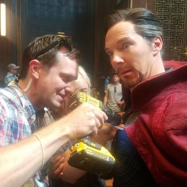 Behind-The-Scenes Photos From ''Marvel'' Movies (26 pics)