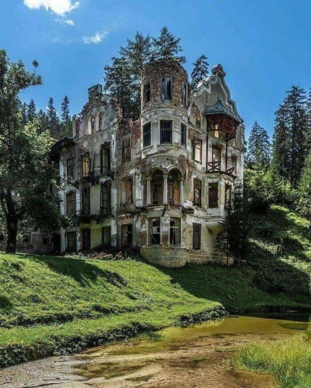 Amazing Abandoned Places (35 pics)