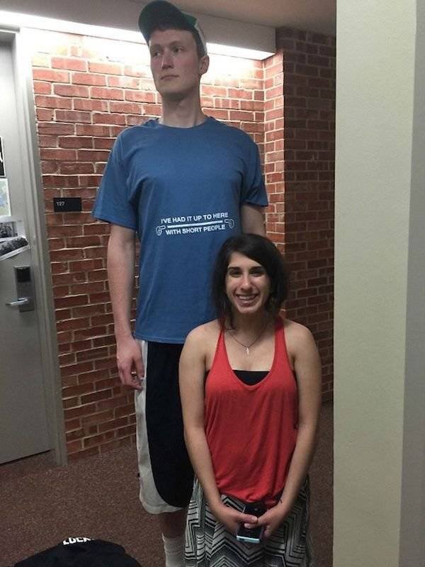 Problems Of Tall People (30 pics)