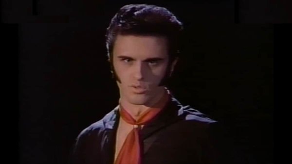 Actors Who Played Elvis Presley In Films (16 pics) Actors Who Played Elvis Presley In Films (16 pics)