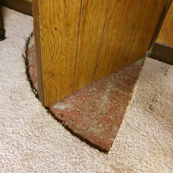 Strange Finds In Rented Apartments (25 pics)