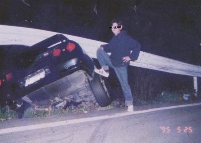 Unusual Car Crashes (22 pics)