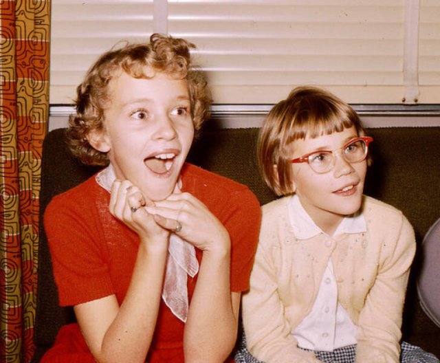 Awesome Old Family Photos (19 pics)