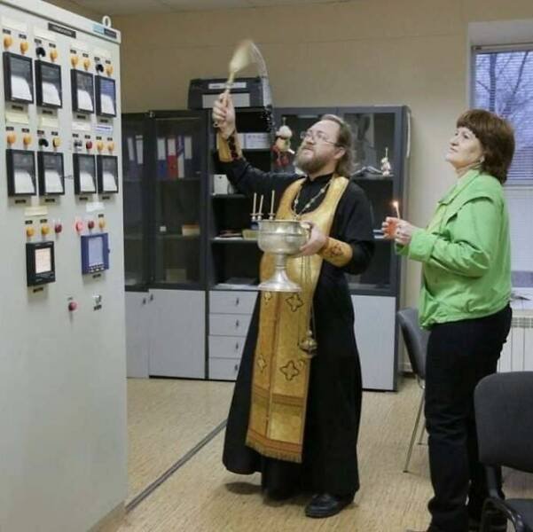 What's Going On Here? (25 pics)