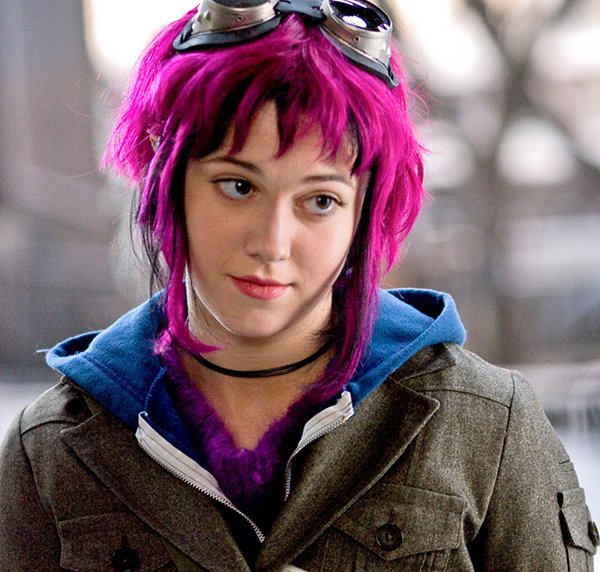 Actresses Who Dyed Their Hair For Their Roles (15 pics)