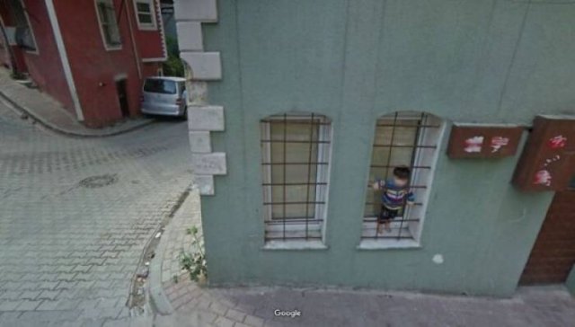 Unusual Finds On ''Google Street View'' (47 pics)