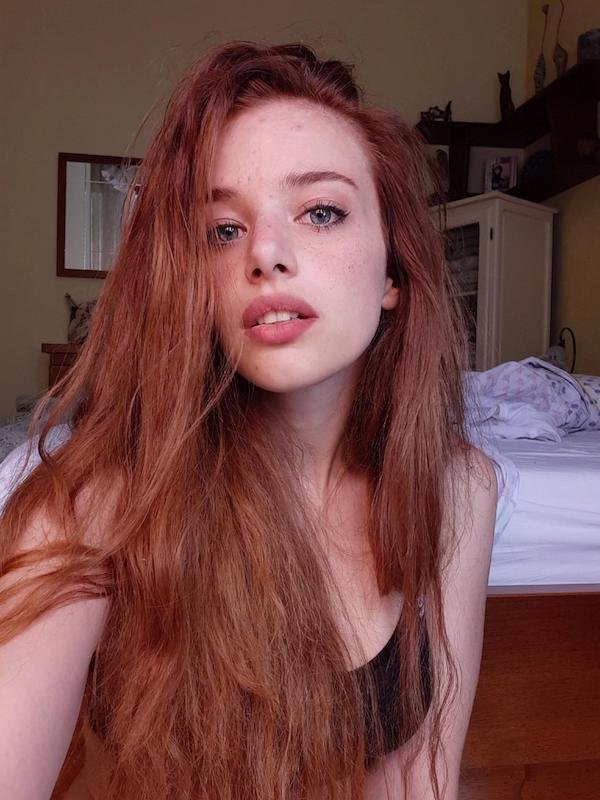 Cute Girls (35 pics)