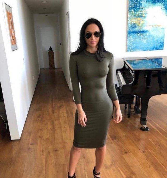 Braless Girls (46 pics)