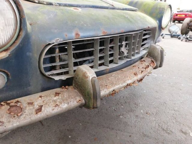 Classic “Ferrari” Gets Sold For $132 Thousand (14 pics)