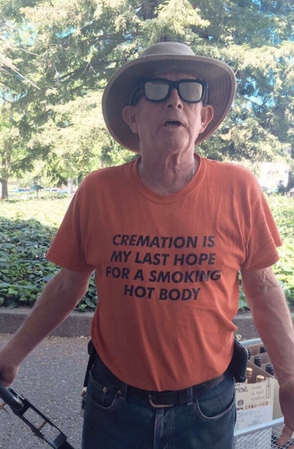 T-Shirts With Funny Signs (18 pics)