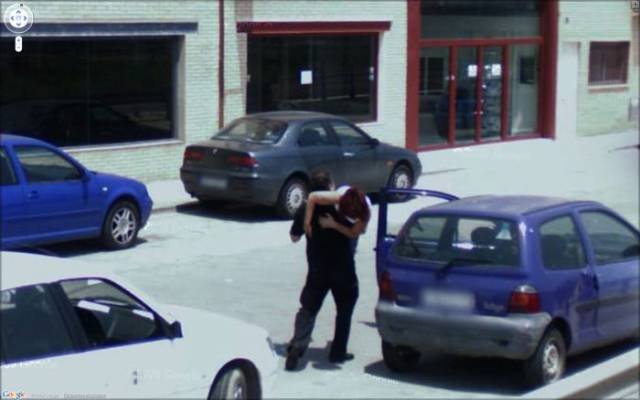 Unusual Finds On ''Google Street View'' (31 pics)