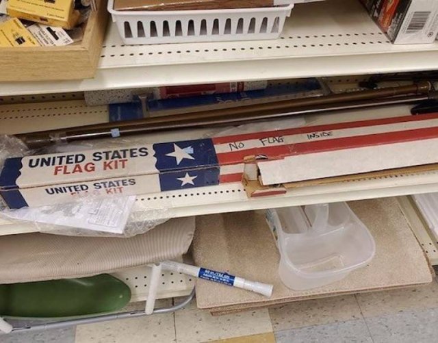 Odd Finds In Thrift Shops (35 pics)