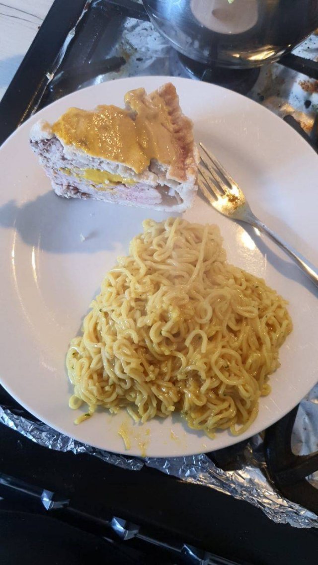Awful Food Serving (46 pics)