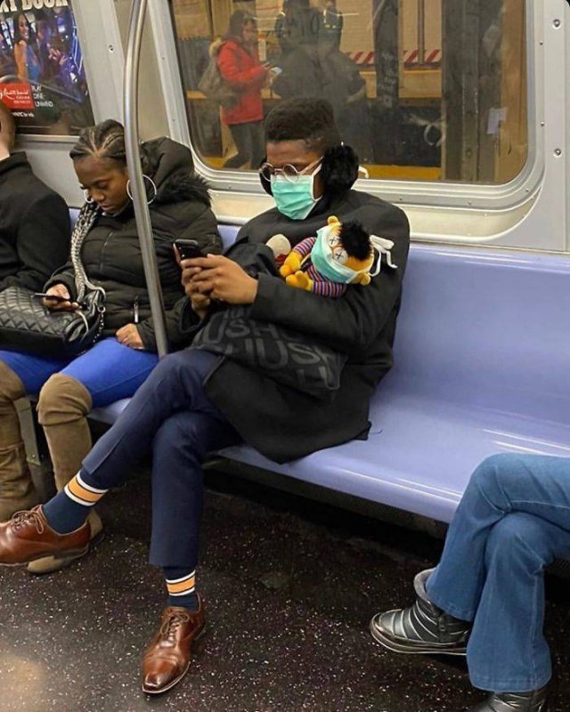 Funny People In The Subway (36 pics)
