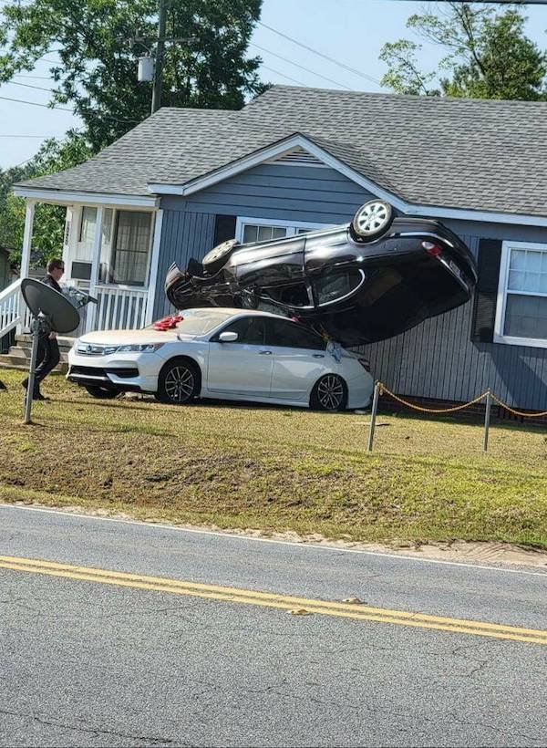 Epic Car Crashes (35 pics)