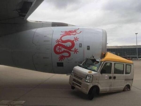 Epic Car Crashes (35 pics)