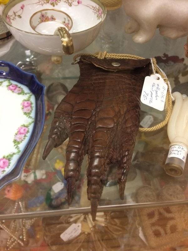 Odd Finds In Thrift Shops (51 pics)