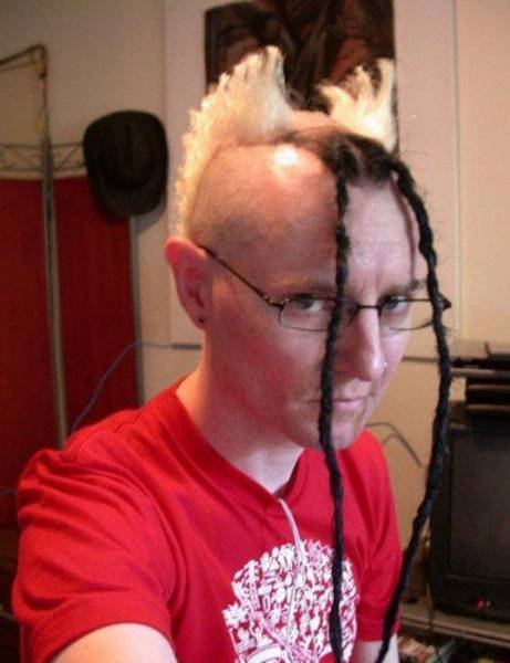 What Is Going On Here? (35 pics)