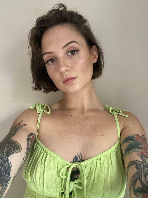 Girls With Freckles (34 pics)