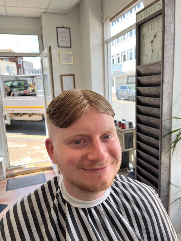 Odd Haircuts (28 pics)