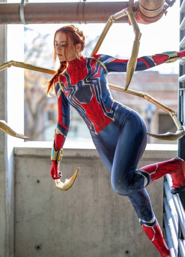 Hot Cosplay Girls (48 pics)