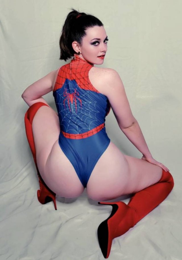 Hot Cosplay Girls (48 pics)