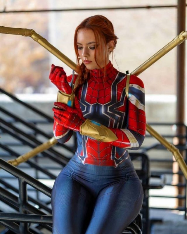 Hot Cosplay Girls (48 pics)