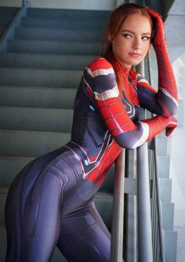 Hot Cosplay Girls (48 pics)