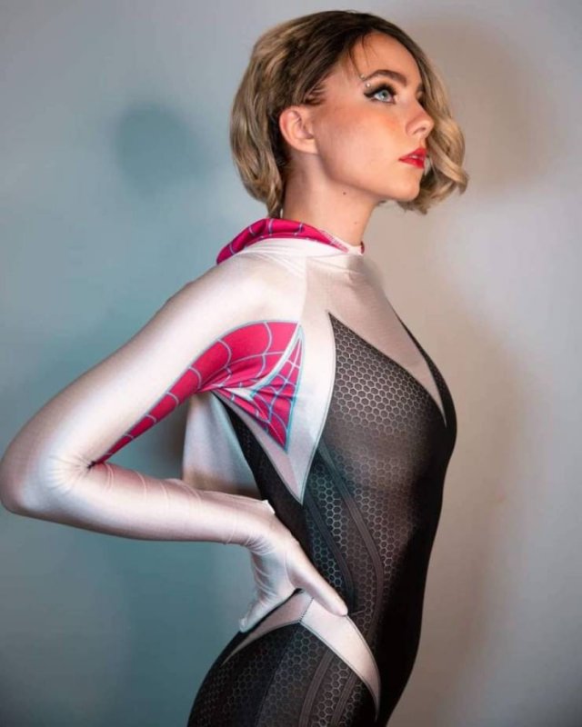 Hot Cosplay Girls (48 pics)