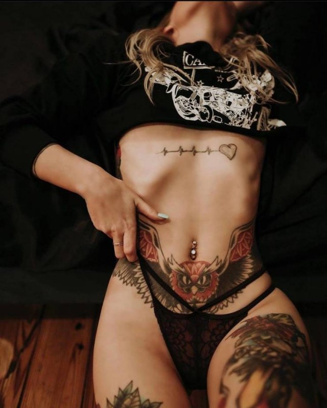 Tattooed Girls (45 pics)