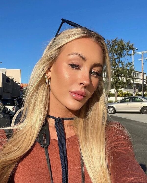 Cute Blondes (25 pics)