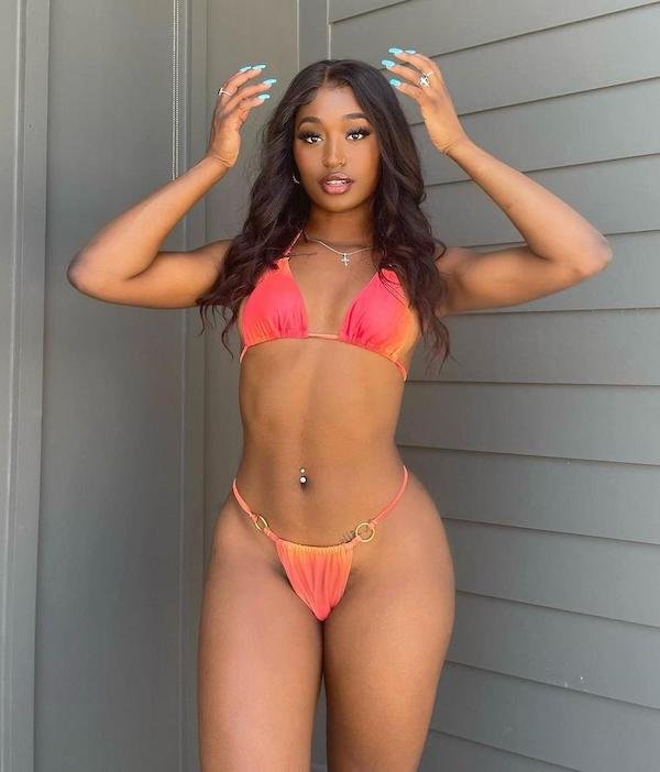 Bikini Girls (35 pics)