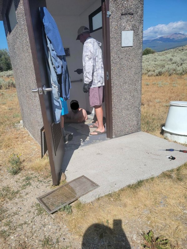 Bad Days Happen (19 pics)