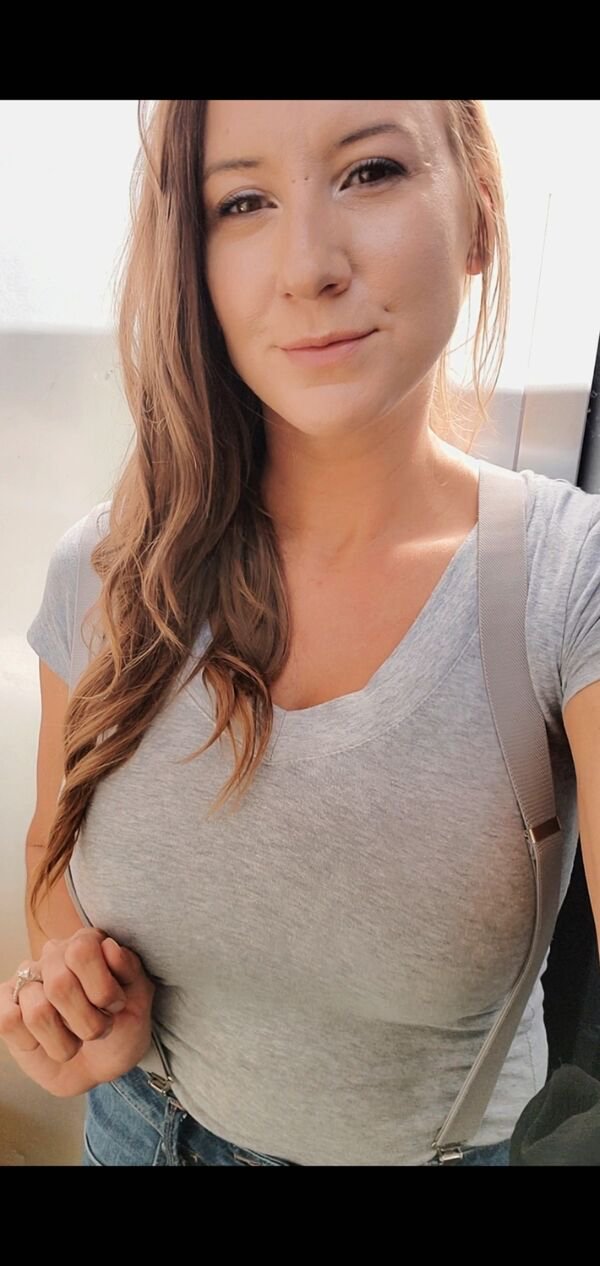 Cute Brunettes (25 pics)