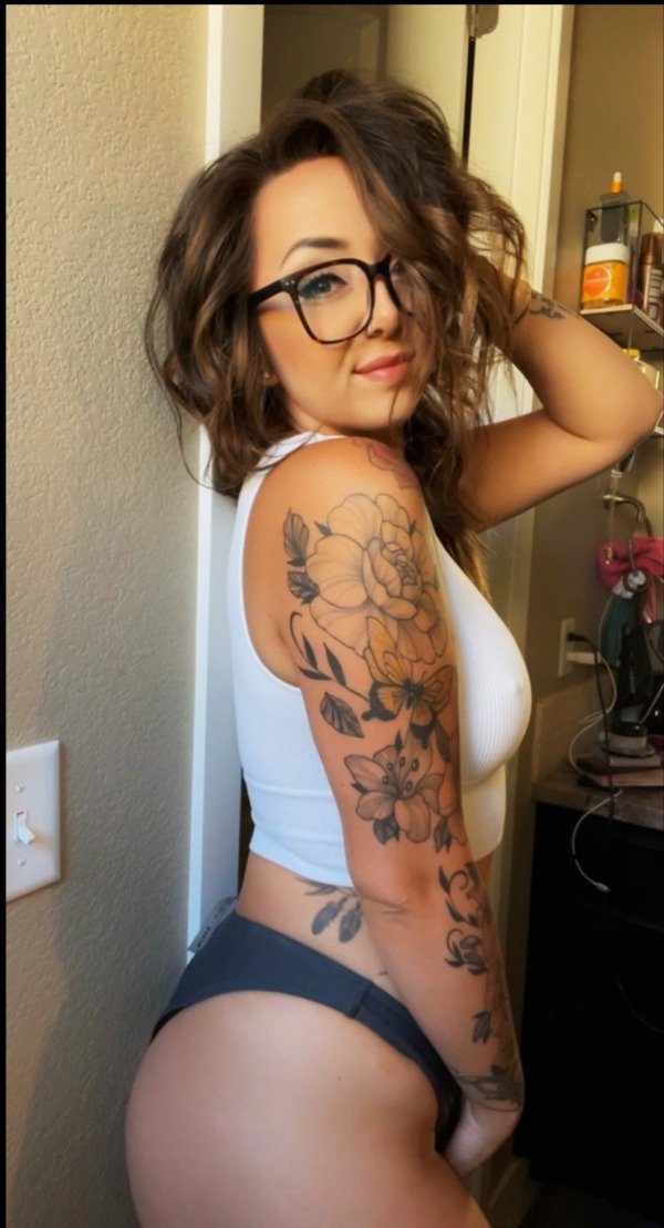 Cute Girls (87 pics)