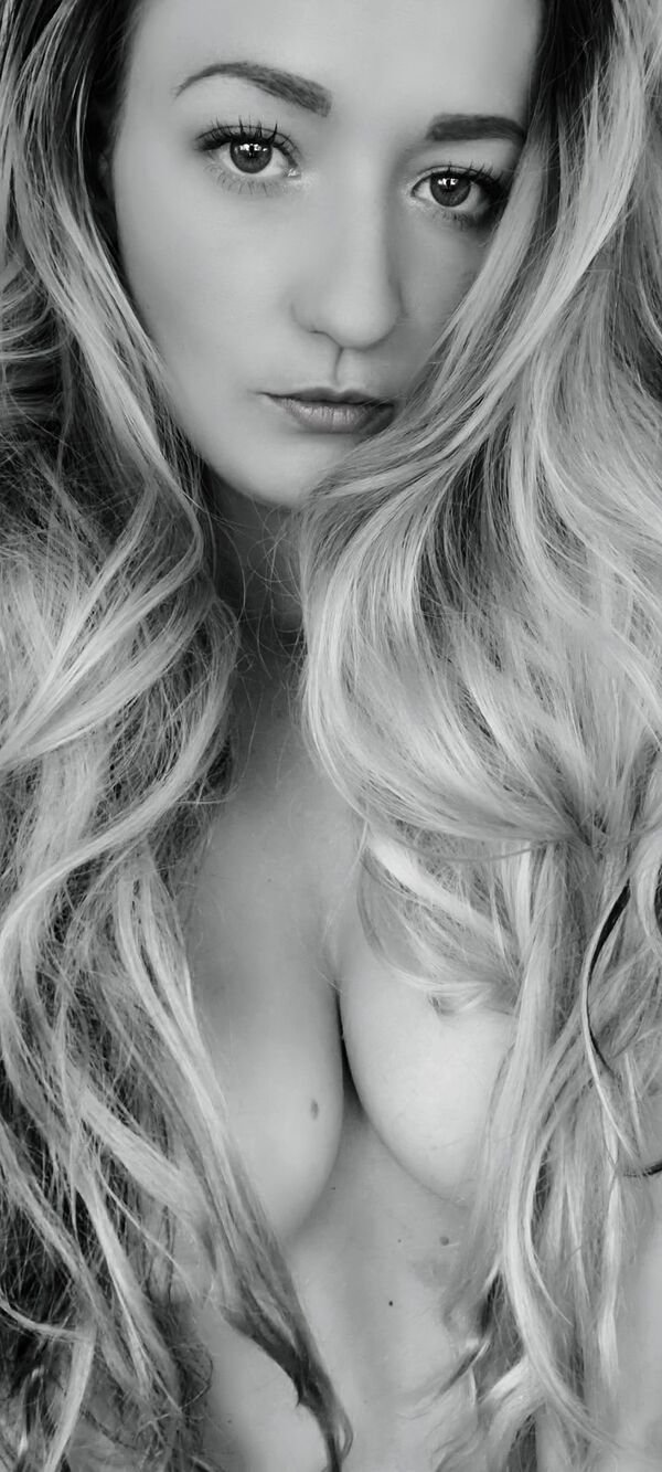 Cute Girls (87 pics)