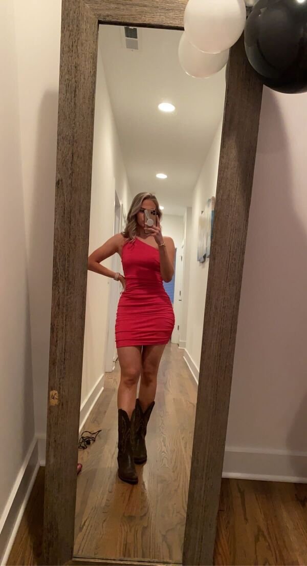 Selfie Girls (35 pics)