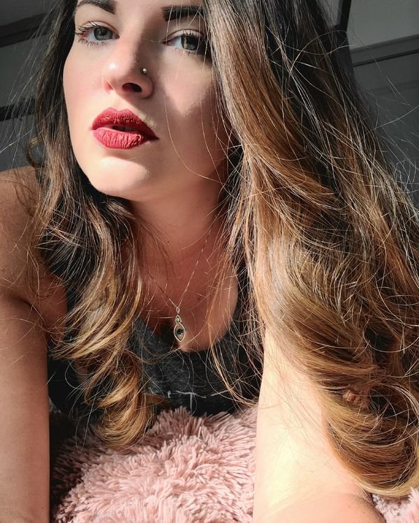 Girls With Beautiful Lips (34 pics)