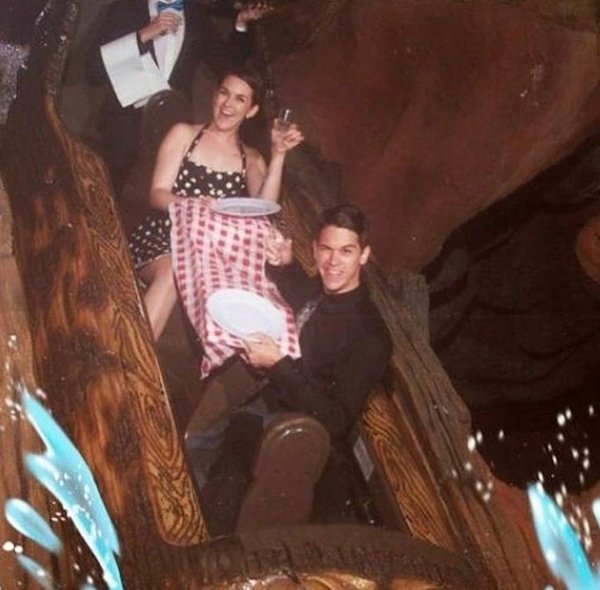 Funny People At The Rides (31 pics)