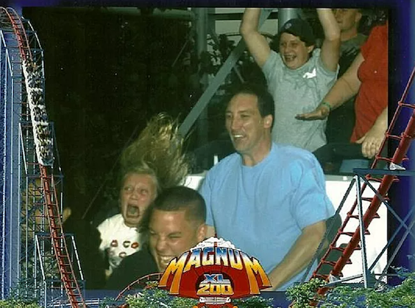 Funny People At The Rides (31 pics)