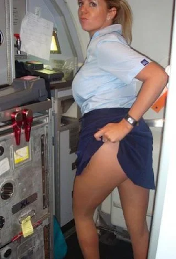 Cute Flight Attendants (42 pics)